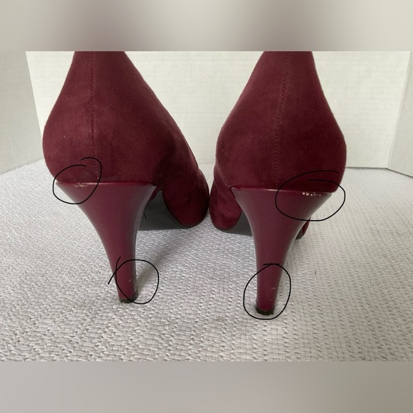 Andrew Geller Red Velvet Heels with Stiletto - Picture 7 of 7